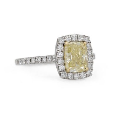 Bague diamant jaune taille coussin